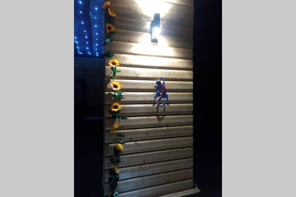 The Cottage - Hot Tub - Nr Glasgow - Self Check-In Coatbridge Exterior foto